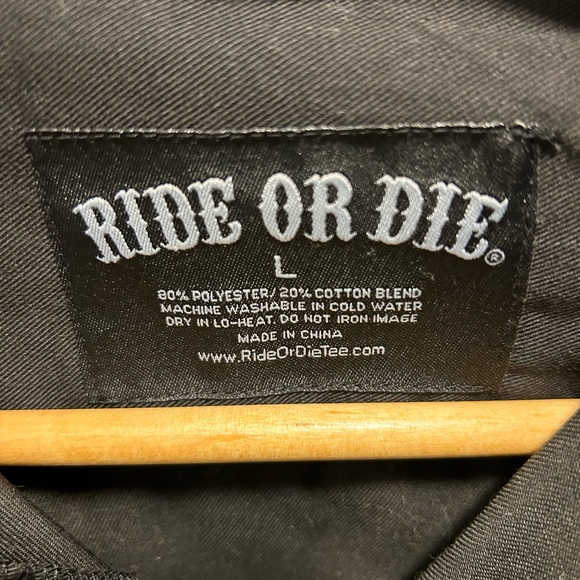 Artistic Graphic Shirt - Picture 3 of 3